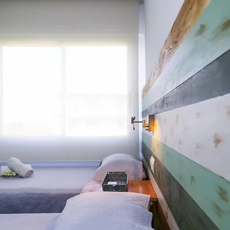Tous 3 Only Families Planetcostadorada Apartman